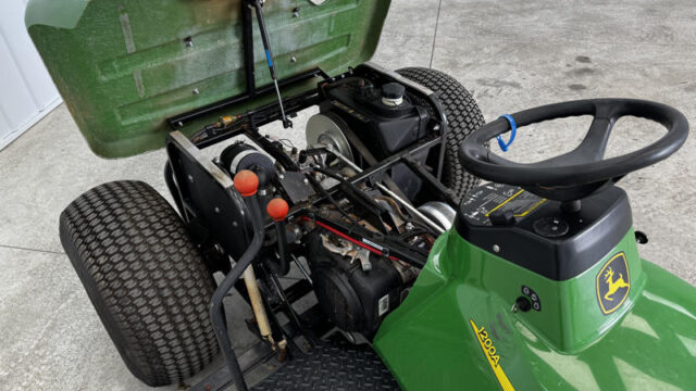 John-Deere-1200A-Bunker-and-Field-Rake-1-800×600-1
