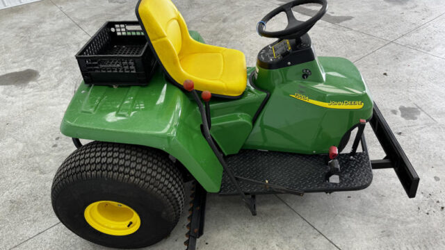 John-Deere-1200A-Bunker-and-Field-Rake-2-800×600-1