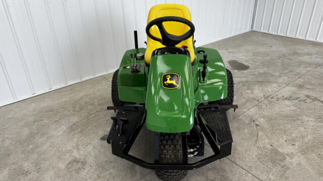 John-Deere-1200H-Gas-3WD-Bunker-and-Field-Rake-4-800×600-1