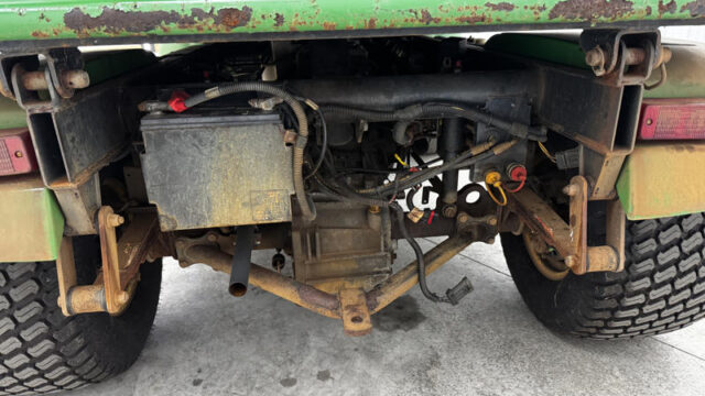 John-Deere-Pro-Gator-2020-Gas-2WD-w_-High-Flow-Hydraulics-7-800×600-1