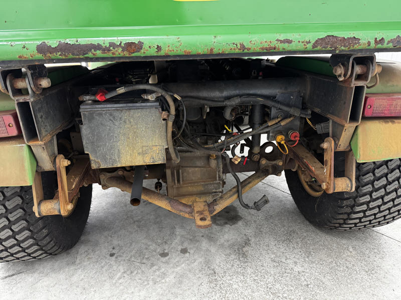 John-Deere-Pro-Gator-2020-Gas-2WD-w_-High-Flow-Hydraulics-7-800×600-1
