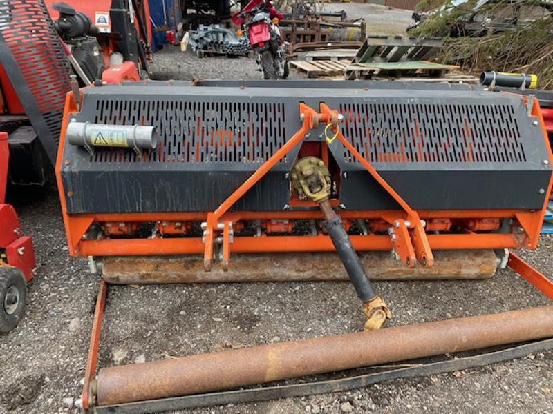 Redexim-Verti-Drain-7521-Tractor-Driven-Aerator-1-800×600-1