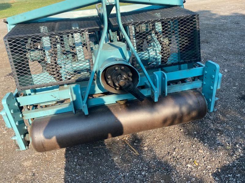 Soil-Reliever-60-Tractor-Mounted-PTO-Driven-Aerator-1-800×600-1