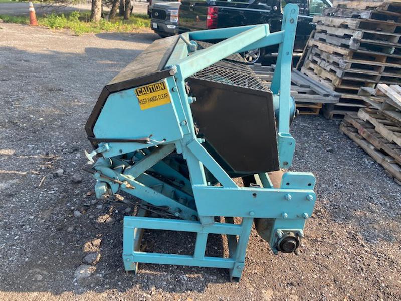 Soil-Reliever-60-Tractor-Mounted-PTO-Driven-Aerator-5-800×600-1