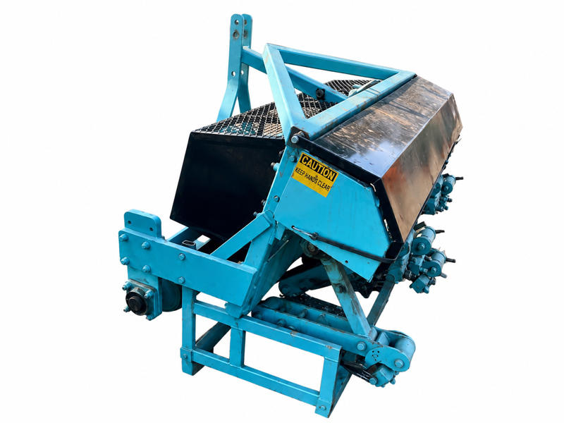 Soil-Reliever-60-Tractor-Mounted-PTO-Driven-Aerator-7-1-800×600-1