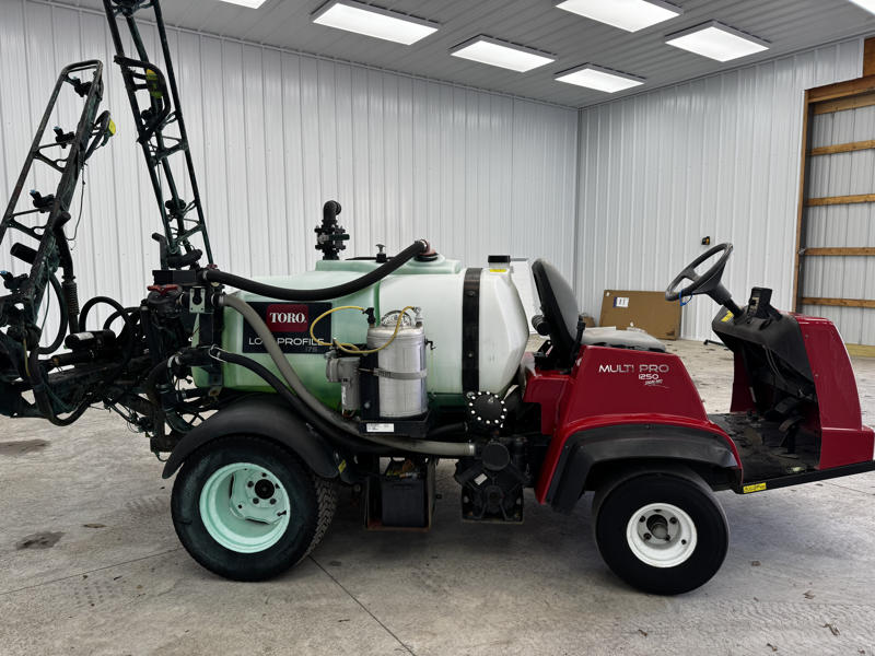 Toro-1250-Multi-Pro-Turf-Sprayer-2-800×600-1