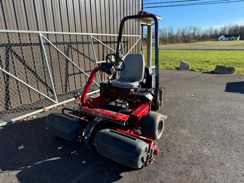 Toro-Greensmaster-3150-Gas-2WD-Greens-Mower-1-800×600-1