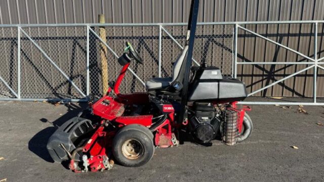 Toro-Greensmaster-3150-Gas-2WD-Greens-Mower-5-800×600-1