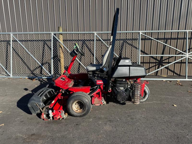 Toro-Greensmaster-3150-Gas-2WD-Greens-Mower-5-800×600-1