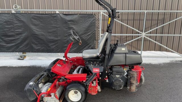 Toro-Greensmaster-3150-Gas-2WD-Greensmower-2-1024×768-1-1