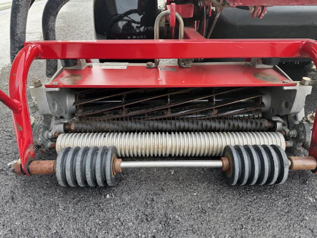 Toro-Greensmaster-3150-Gas-2WD-Greensmower-4-1024×768-1-1