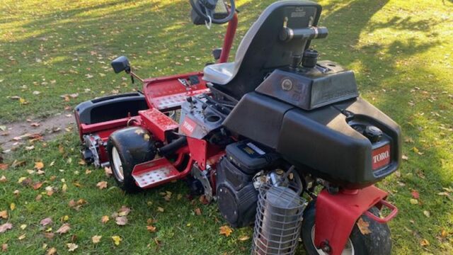 Toro-Greensmaster-3150-Q-2WD-Greens-Mower-2-800×600-1