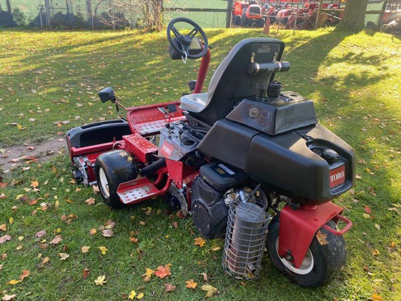 Toro-Greensmaster-3150-Q-2WD-Greens-Mower-2-800×600-1