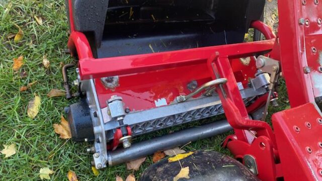 Toro-Greensmaster-3150-Q-2WD-Greens-Mower-3-800×600-1