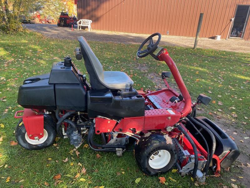 Toro-Greensmaster-3150-Q-2WD-Greens-Mower-9-800×600-1