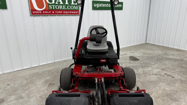 Toro-Greensmaster-3250-Diesel-3WD-Greensmower-3-800×600-1