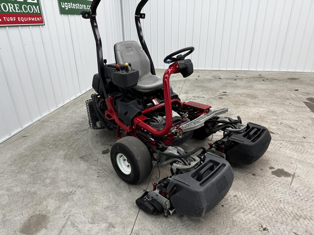 Toro-Greensmaster-Triflex-3420-Hybrid-Diesel-3WD-Electric-Reel-Greens-Mower-6-1024×768-1
