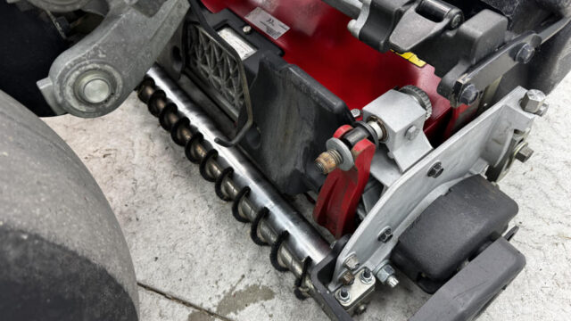 Toro-Greensmaster-Triflex-3420-Hybrid-Diesel-3WD-Electric-Reel-Greens-Mower-7-1024×768-1