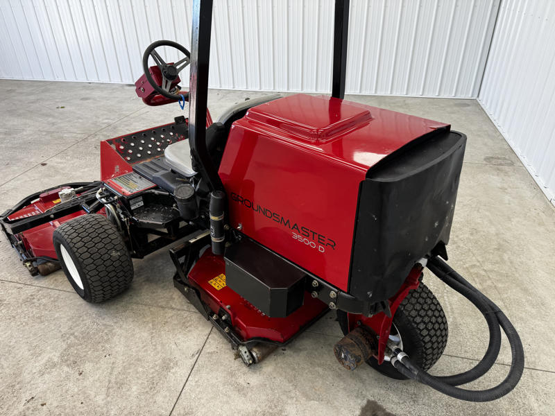 Toro-Groundsmaster-3500-Diesel-3WD-Contouring-Mower-3-800×600-1