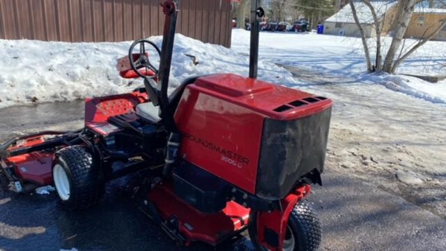 Toro-Groundsmaster-3505-Diesel-2WD-Contouring-Rotary-Mower-4-800×600-1