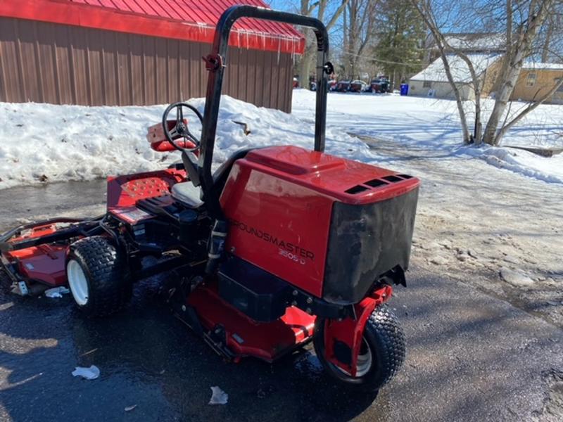 Toro-Groundsmaster-3505-Diesel-2WD-Contouring-Rotary-Mower-4-800×600-1