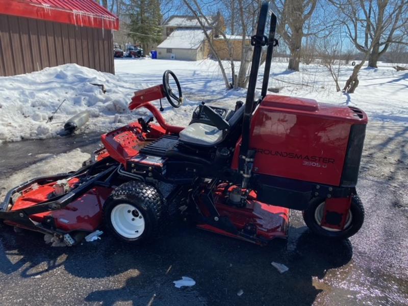 Toro-Groundsmaster-3505-Diesel-2WD-Contouring-Rotary-Mower-5-800×600-1