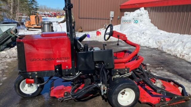 Toro-Groundsmaster-3505-Diesel-2WD-Contouring-Rotary-Mower-8-800×600-1