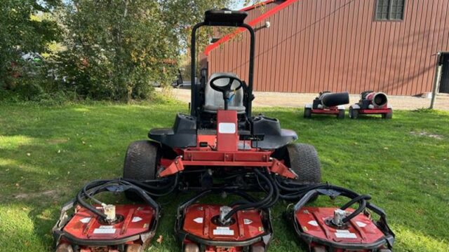 Toro-Groundsmaster-4500-Diesel-4WD-Contouring-Mower-2-800×600-1