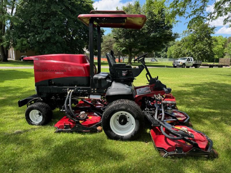 Toro-Groundsmaster-4500-Diesel-4WD-Contouring-Mower-3-800×600-1-2
