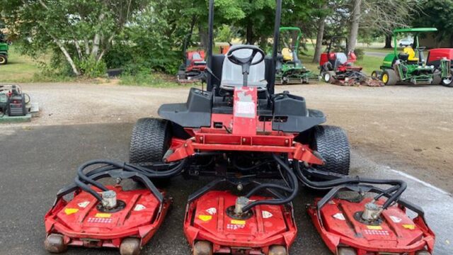 Toro-Groundsmaster-4500-Diesel-4WD-Contouring-Mower-5-800×600-1-1