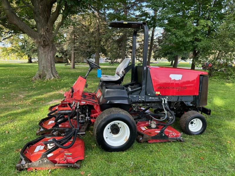 Toro-Groundsmaster-4500-Diesel-4WD-Contouring-Mower-8-800×600-1