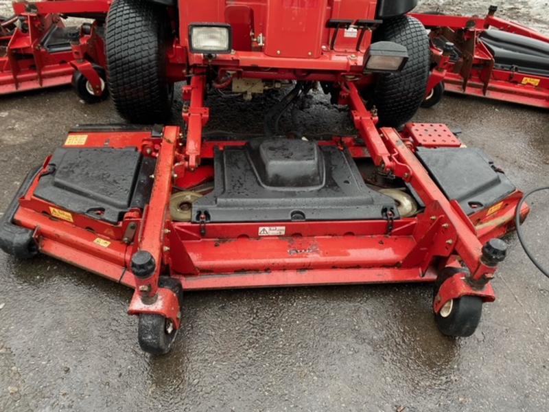 Toro-Groundsmaster-5900-Diesel-4WD-Wide-Area-Mower-11-800×600-1