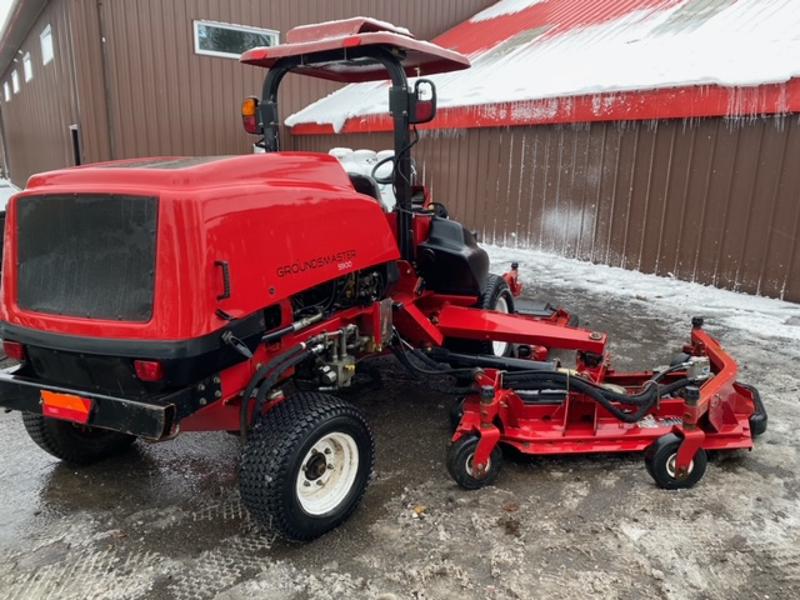 Toro-Groundsmaster-5900-Diesel-4WD-Wide-Area-Mower-4-800×600-1