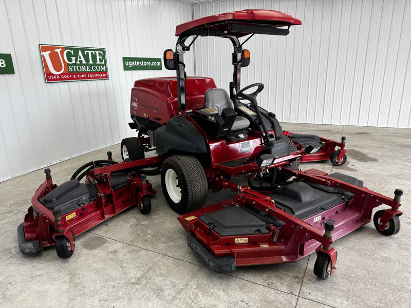 Toro-Groundsmaster-5900-Diesel-4WD-Wide-Area-Mower-4-800×600-1