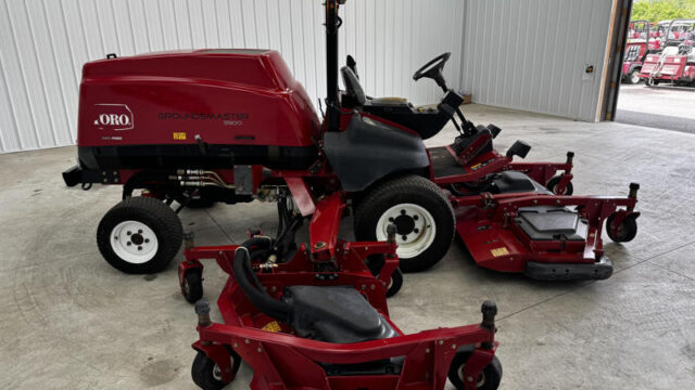 Toro-Groundsmaster-5900-Diesel-4WD-Wide-Area-Mower-5-800×600-1