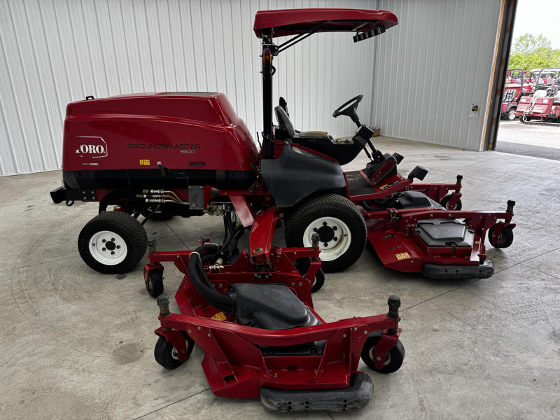 Toro-Groundsmaster-5900-Diesel-4WD-Wide-Area-Mower-5-800×600-1