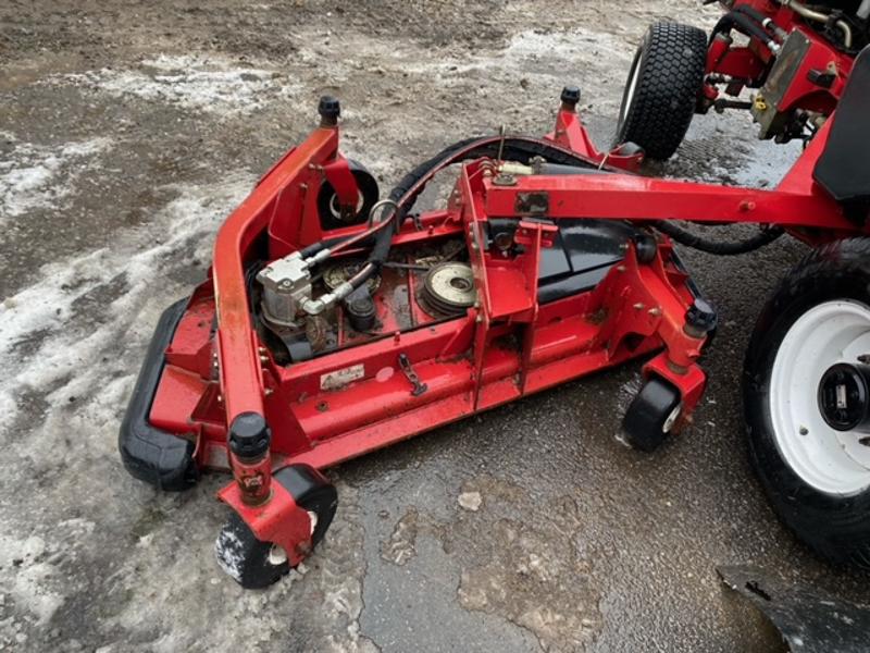 Toro-Groundsmaster-5900-Diesel-4WD-Wide-Area-Mower-9-800×600-1