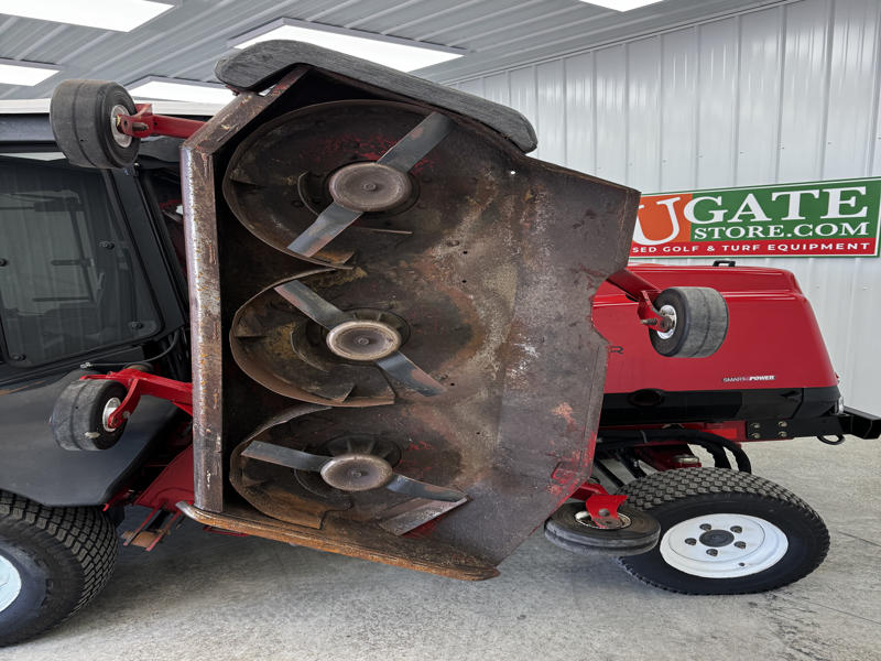 Toro-Groundsmaster-5910-Diesel-4WD-Climate-Controlled-Cab-Wide-Area-Mower-2-800×600-1