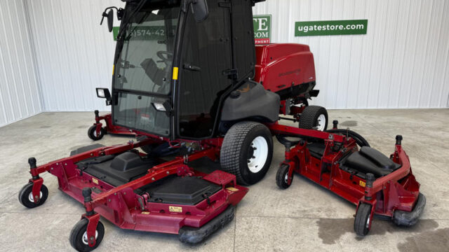Toro-Groundsmaster-5910-Diesel-4WD-Climate-Controlled-Cab-Wide-Area-Mower-8-800×600-1
