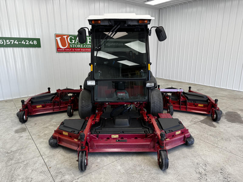 Toro-Groundsmaster-5910-Diesel-4WD-Climate-Controlled-Cab-Wide-Area-Mower-9-800×600-1