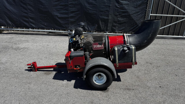 Toro-Pro-Force-Pull-Behind-Blower-4-1024×768-1