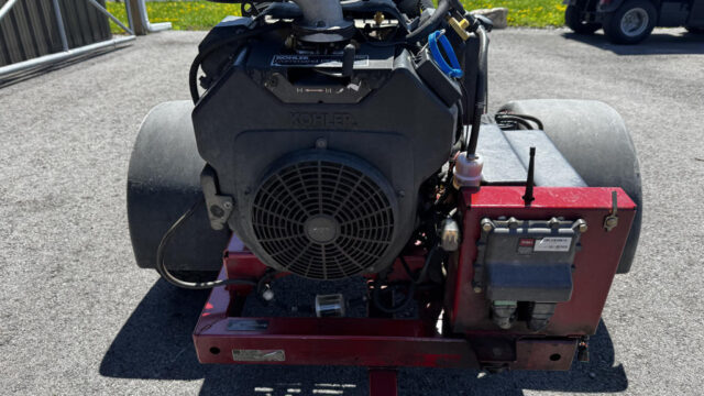 Toro-Pro-Force-Pull-Behind-Blower-5-1024×768-1