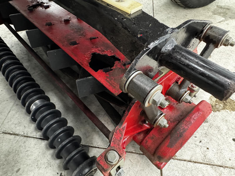 Toro-Reelmaster-3100-Diesel-3WD-Sidewinder-Triplex-Mower-7-800×600-1