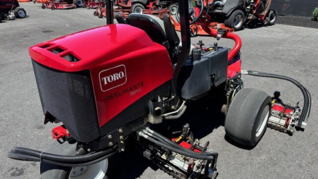 Toro-Reelmaster-3550-Diesel-3WD-Reel-Mower-4-1024×768-1-2