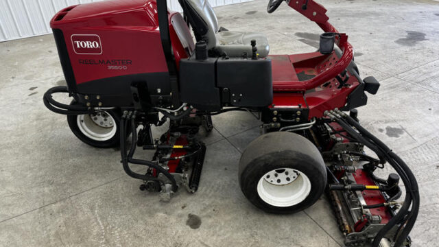 Toro-Reelmaster-3550-Diesel-3WD-Reel-Mower-7-800×600-1-1