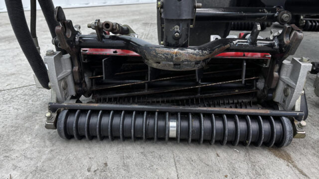 Toro-Reelmaster-3550-Diesel-3WD-Reel-Mower-9-800×600-1