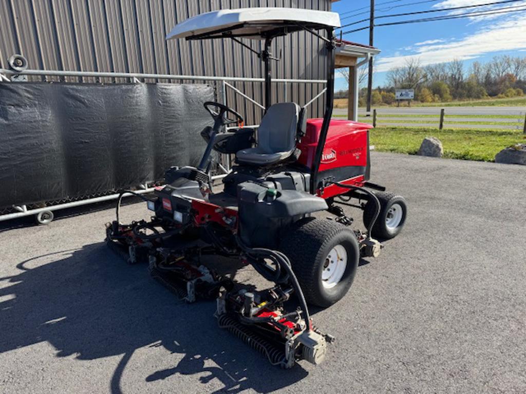 Toro-Reelmaster-5010H-Diesel-2WD-Hybrid-Electric-Reels-Fairwary-Mower-1-1024×768-1