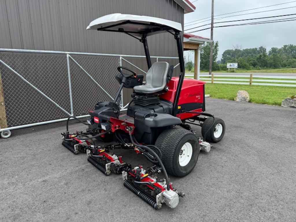 Toro-Reelmaster-5010H-Diesel-2WD-Hybrid-Electric-Reels-Fairway-Mower-2-1024×768-1