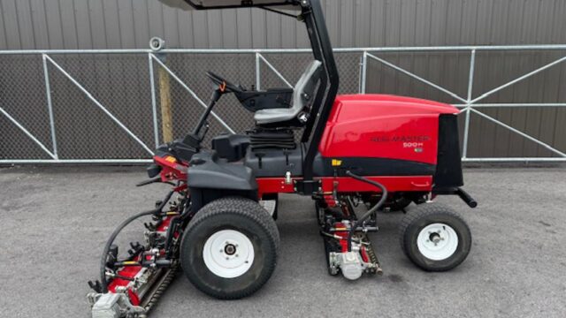 Toro-Reelmaster-5010H-Diesel-2WD-Hybrid-Electric-Reels-Fairway-Mower-3-1024×768-1
