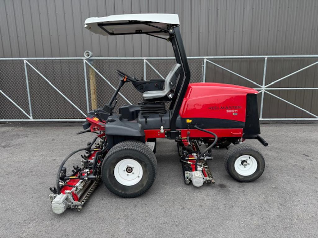Toro-Reelmaster-5010H-Diesel-2WD-Hybrid-Electric-Reels-Fairway-Mower-3-1024×768-1
